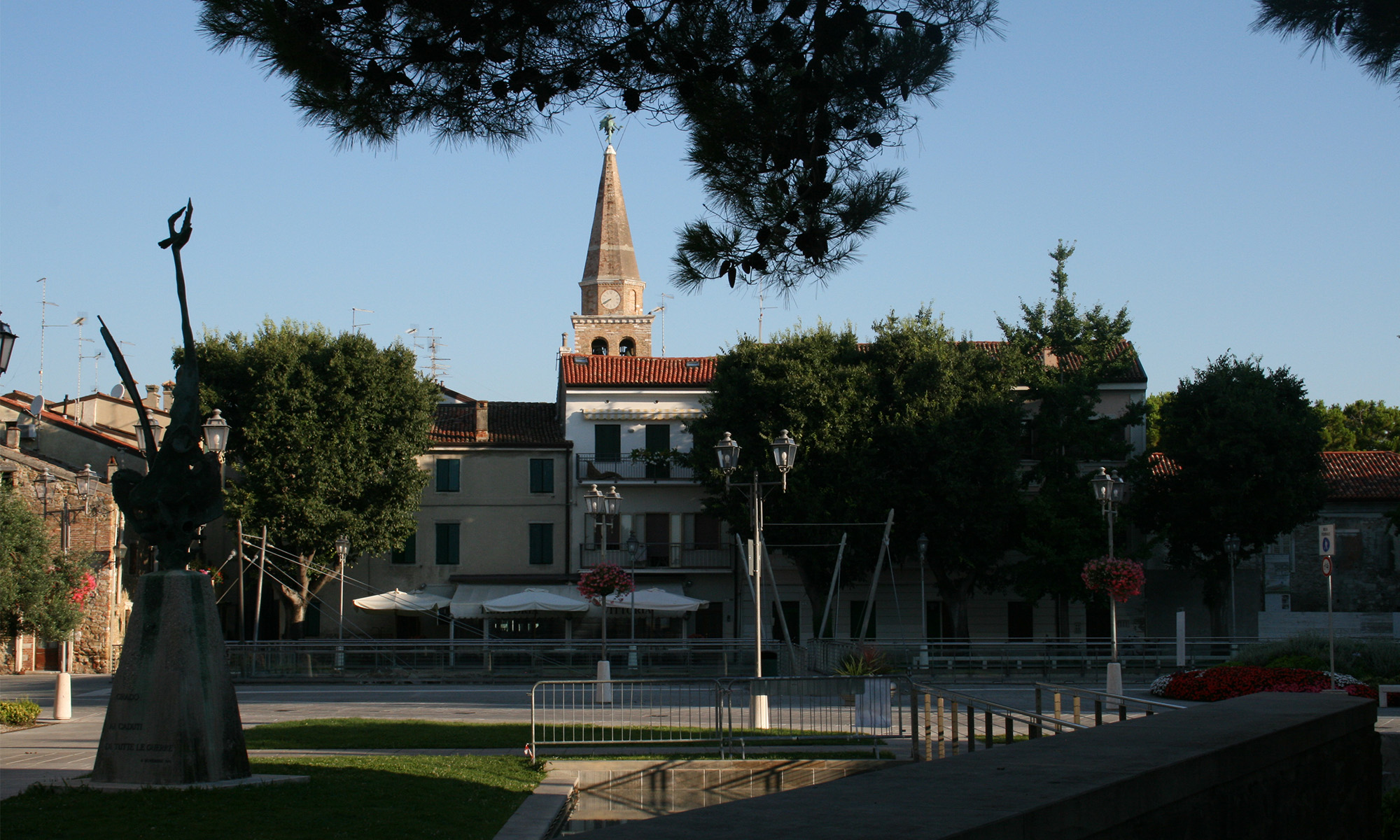 Foto Centro & Basilica di Sant'Eufemia